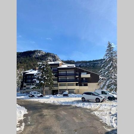 Appartement Chaleureux - Pied Des Pistes Коррансон-ан-Веркор Экстерьер фото